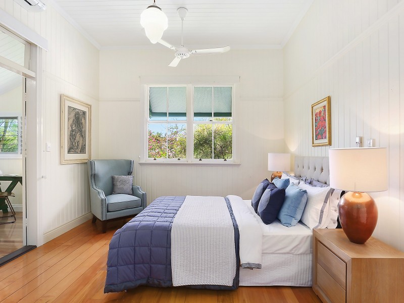 14 Fairley Street, Indooroopilly QLD 4068