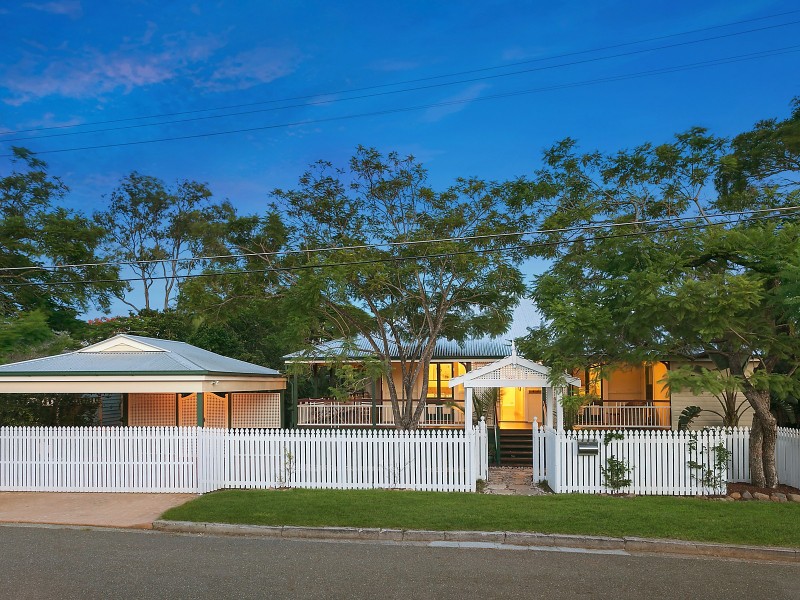 14 Fairley Street, Indooroopilly QLD 4068