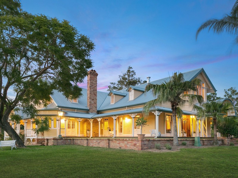 142 Airlie Road, Pullenvale QLD 4069