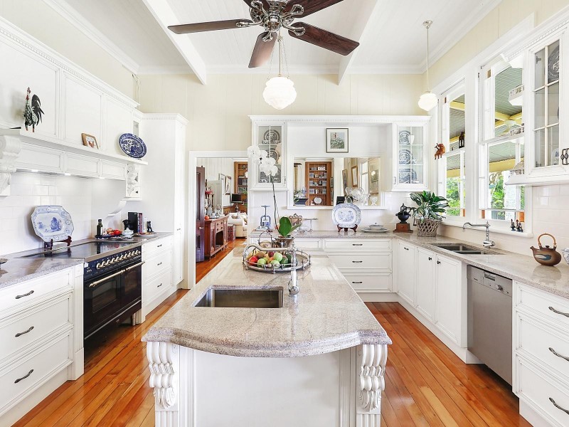 142 Airlie Road, Pullenvale QLD 4069