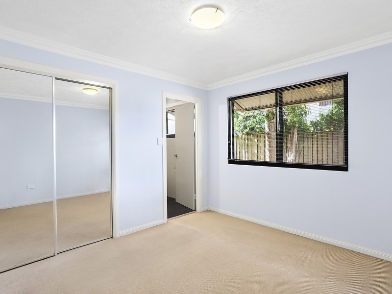 2/8 Mordant Street, Ascot QLD 4007