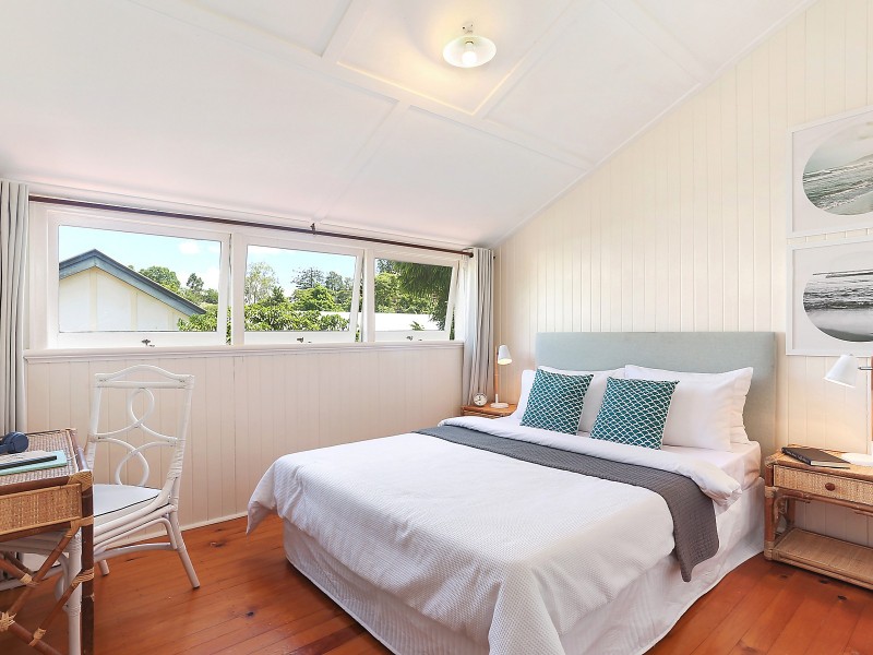 21 Essex Road, Indooroopilly QLD 4068