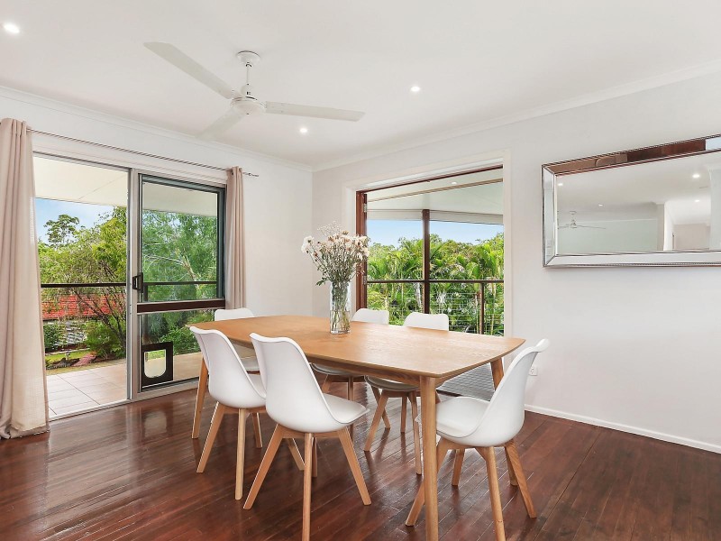1 Java Close, Jamboree Heights QLD 4074