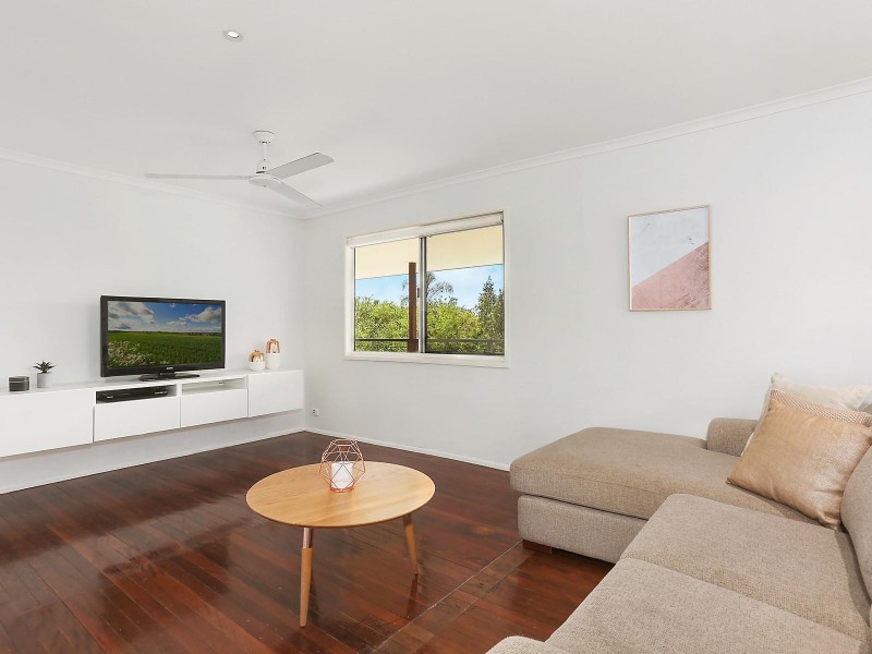 1 Java Close, Jamboree Heights QLD 4074