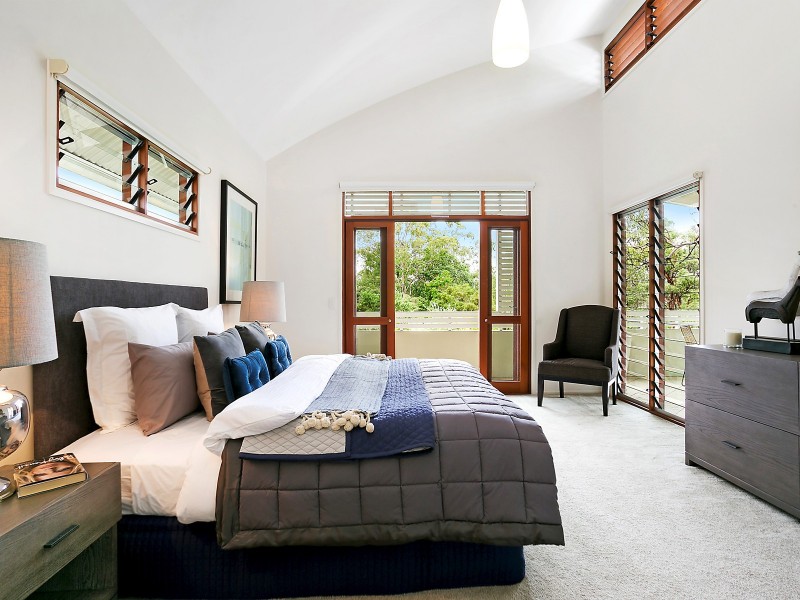 62 Meiers Road, Indooroopilly QLD 4068