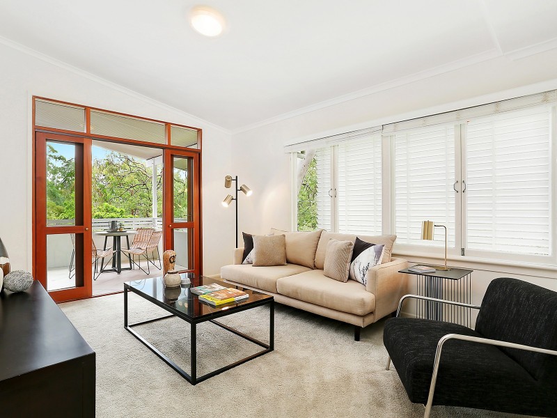 62 Meiers Road, Indooroopilly QLD 4068