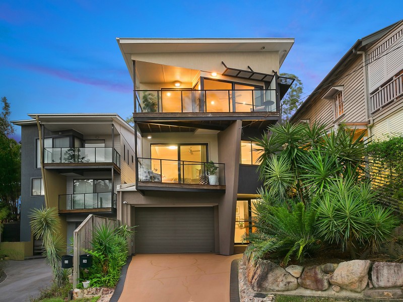 24 Orchard Terrace, St Lucia QLD 4067