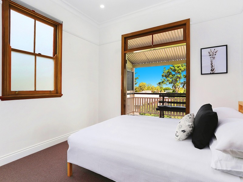 43 Greenlaw Street, Indooroopilly QLD 4068