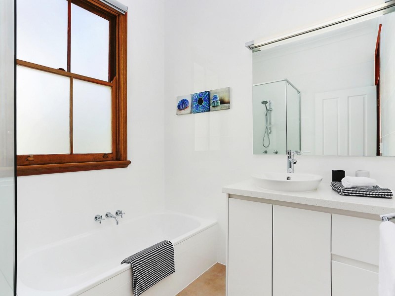 43 Greenlaw Street, Indooroopilly QLD 4068