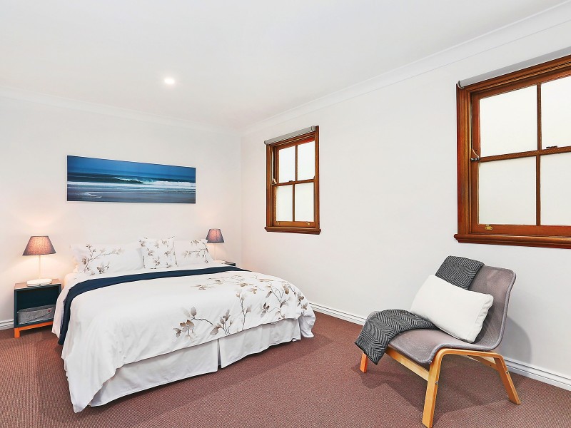 43 Greenlaw Street, Indooroopilly QLD 4068