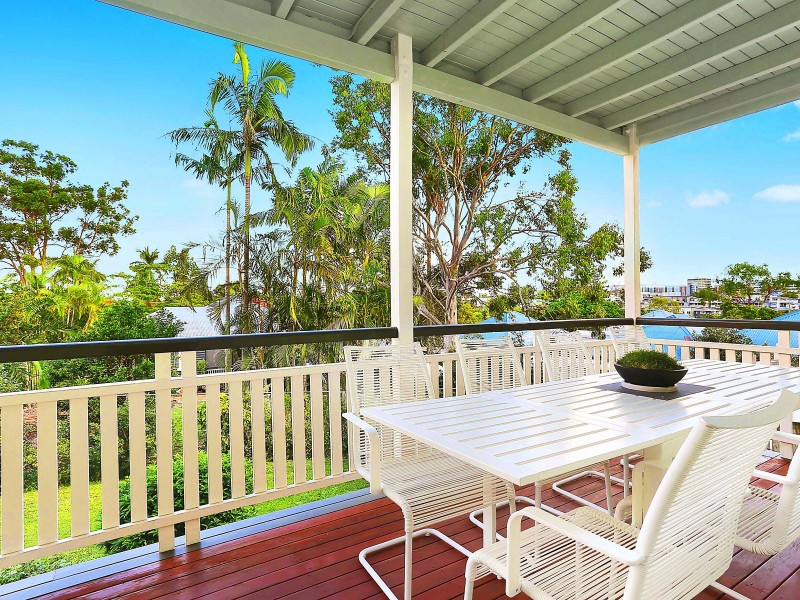 43 Greenlaw Street, Indooroopilly QLD 4068