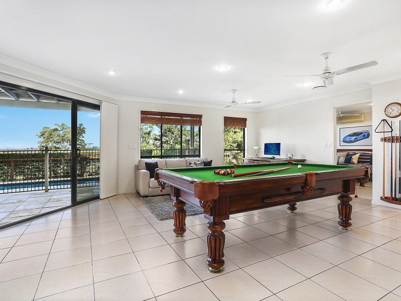 261 Kenmore Road, Fig Tree Pocket QLD 4069