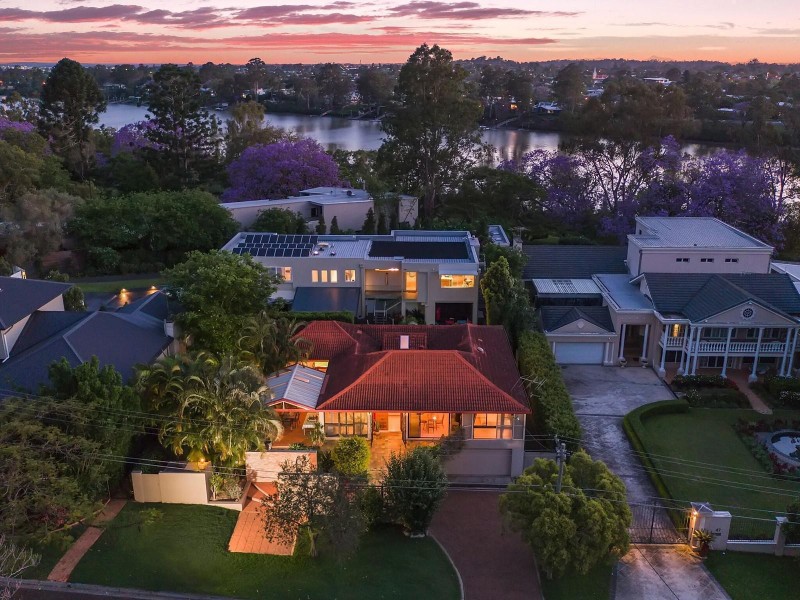 49 Glencairn Avenue, Indooroopilly QLD 4068