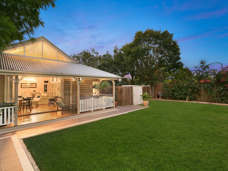 10 Markwell Street, Auchenflower QLD 4066