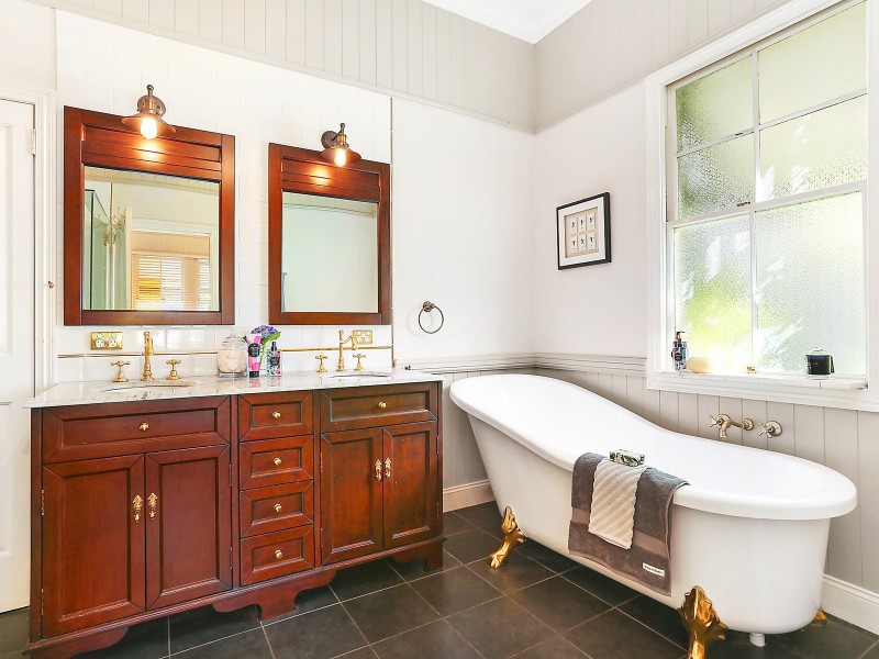 10 Markwell Street, Auchenflower QLD 4066