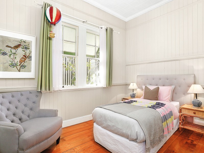 10 Markwell Street, Auchenflower QLD 4066