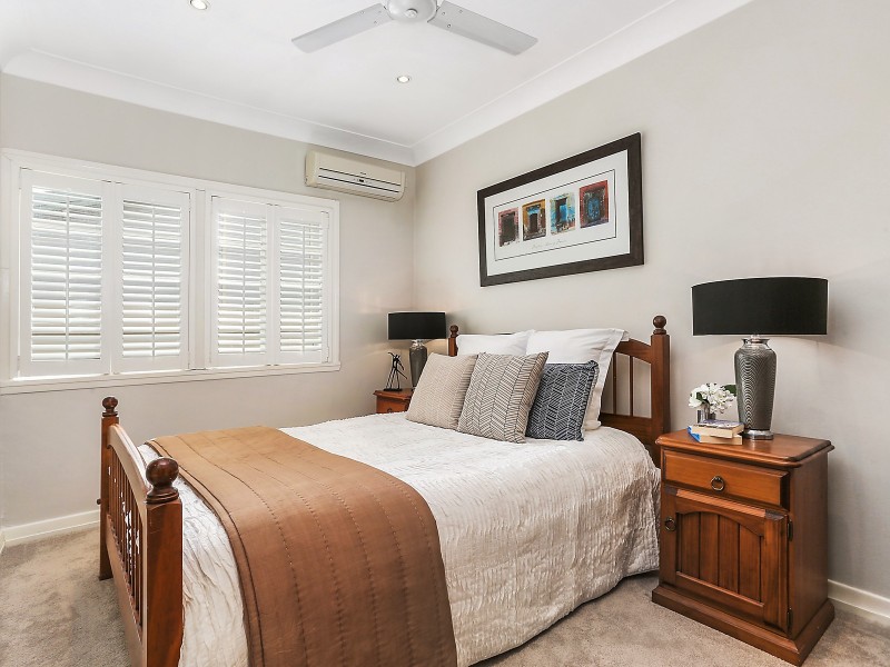 25 Ruskin Street, Taringa QLD 4068