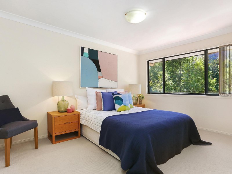 84 Orchard Terrace, St Lucia QLD 4067