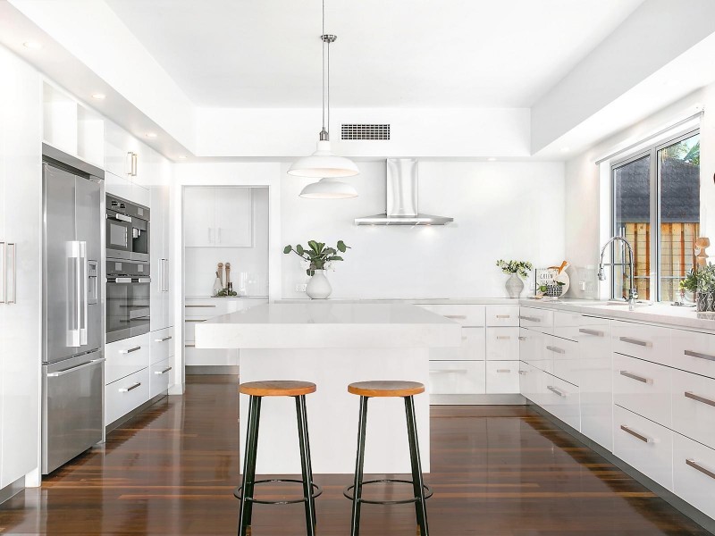 4 Windermere Road, Hamilton QLD 4007