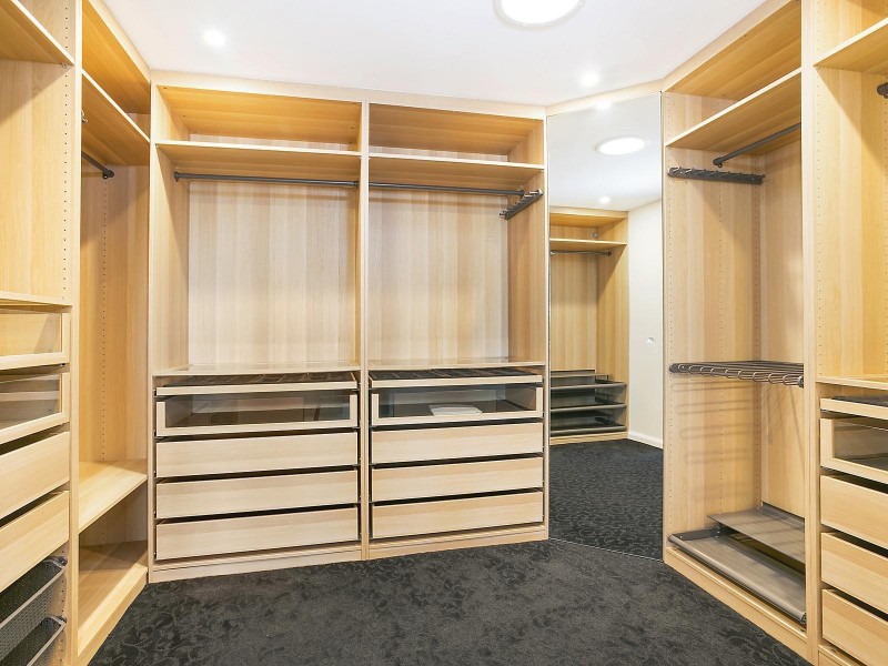 4 Windermere Road, Hamilton QLD 4007