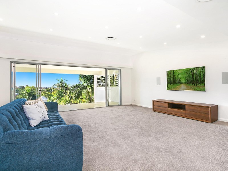 4 Windermere Road, Hamilton QLD 4007