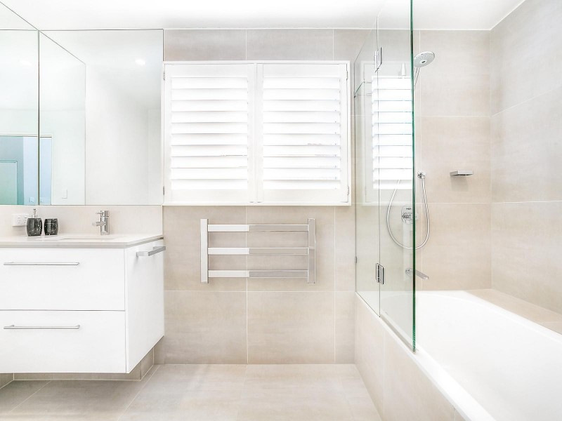 4 Windermere Road, Hamilton QLD 4007