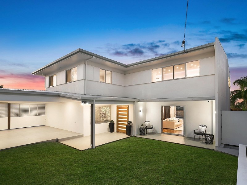 4 Windermere Road, Hamilton QLD 4007