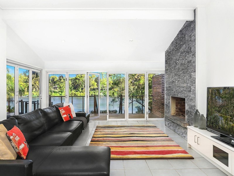 24 Botticelli Street, Fig Tree Pocket QLD 4069