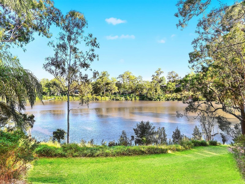 24 Botticelli Street, Fig Tree Pocket QLD 4069