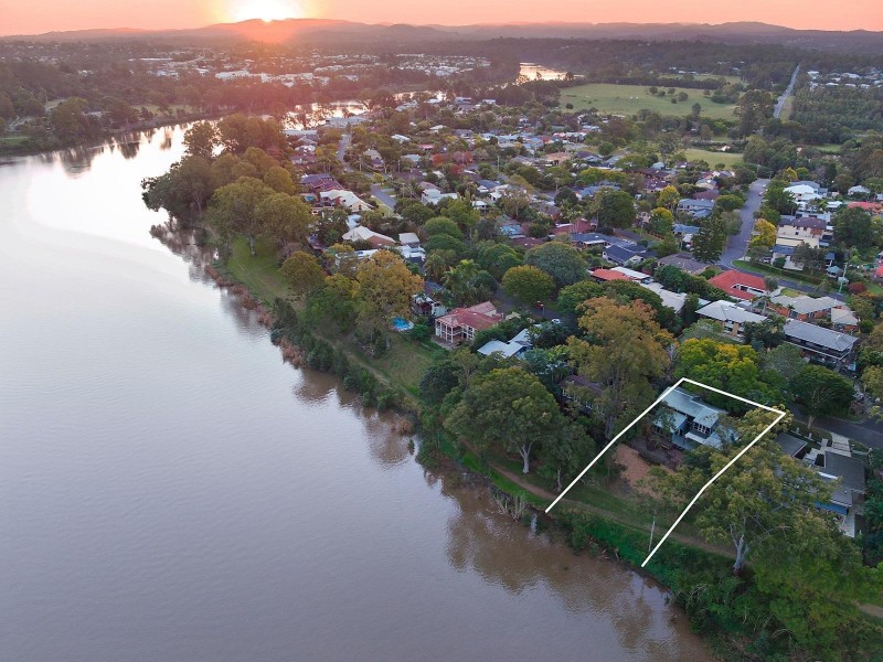 24 Botticelli Street, Fig Tree Pocket QLD 4069