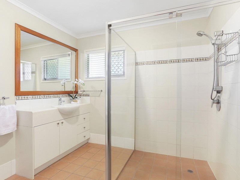 22 Brown Street, Bardon QLD 4065