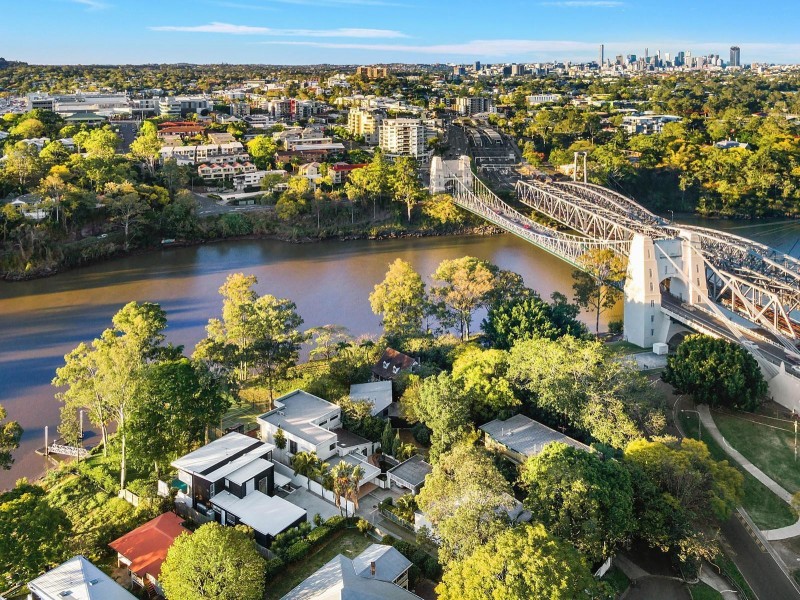 15 Longman Terrace, Chelmer QLD 4068