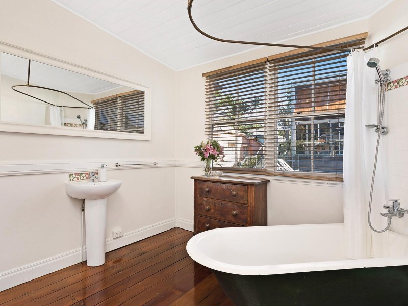 21 Ada Street, Toowong QLD 4066