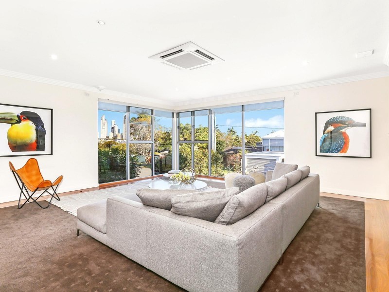 15 Durham Street, Southport QLD 4215