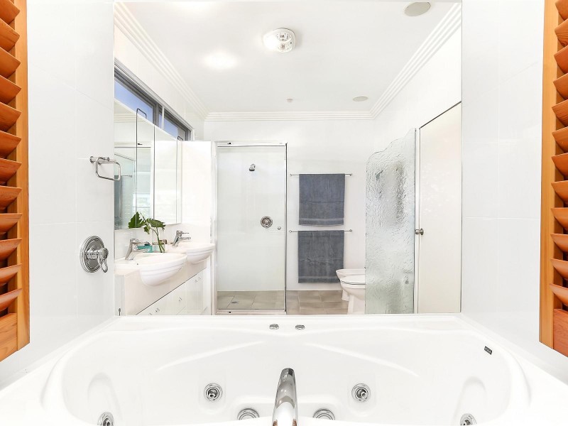 15 Durham Street, Southport QLD 4215
