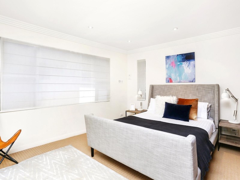 15 Durham Street, Southport QLD 4215