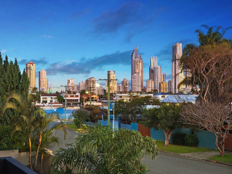 15 Durham Street, Southport QLD 4215