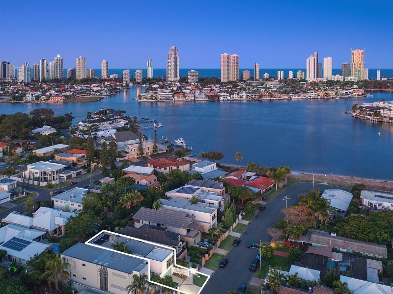 15 Durham Street, Southport QLD 4215