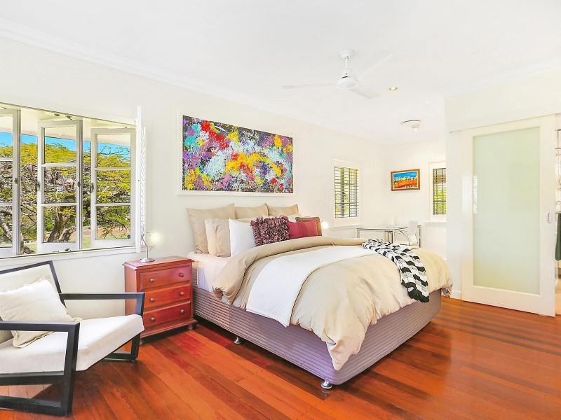 28 Lohe Street, Indooroopilly QLD 4068