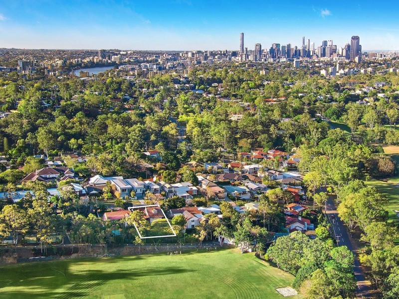 28 Lohe Street, Indooroopilly QLD 4068