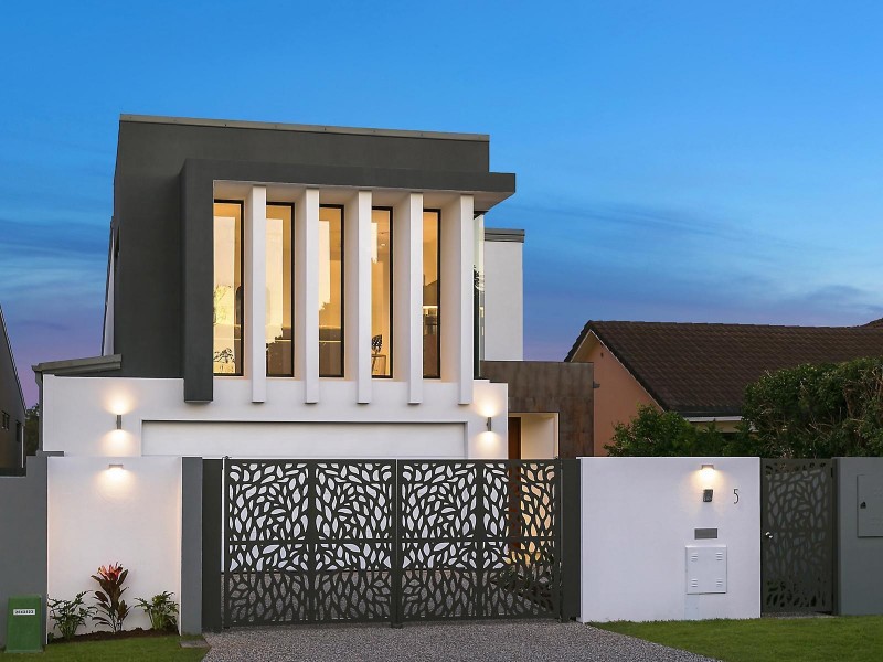 5 Meiers Road, Indooroopilly QLD 4068