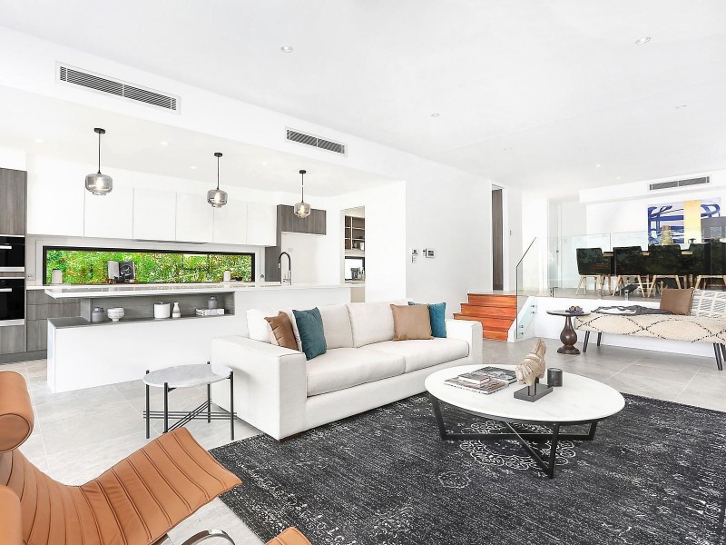 5 Meiers Road, Indooroopilly QLD 4068