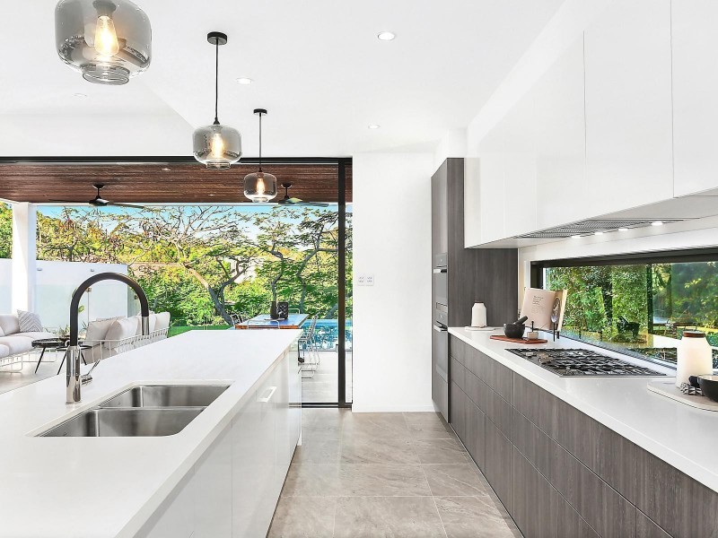 5 Meiers Road, Indooroopilly QLD 4068