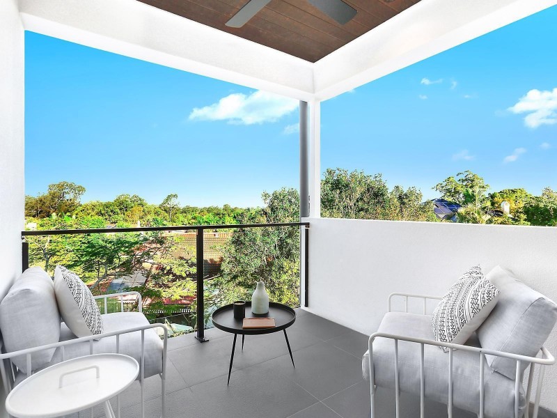 5 Meiers Road, Indooroopilly QLD 4068