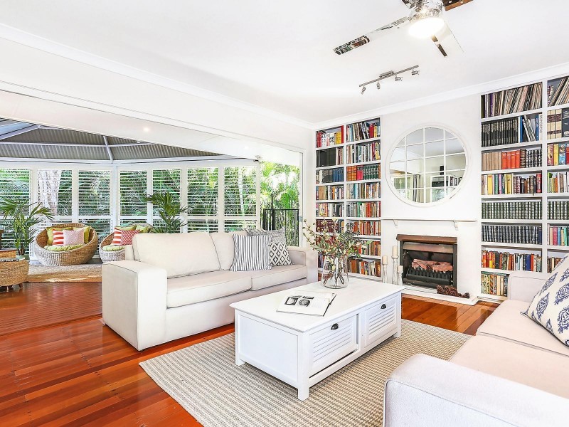 11 Isles Road, Indooroopilly QLD 4068