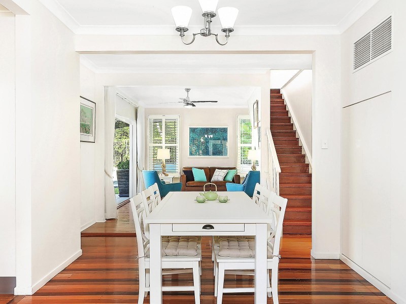 11 Isles Road, Indooroopilly QLD 4068