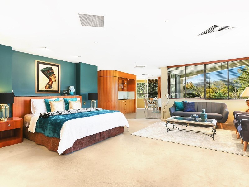 71 Tristania Road, Chapel Hill QLD 4069