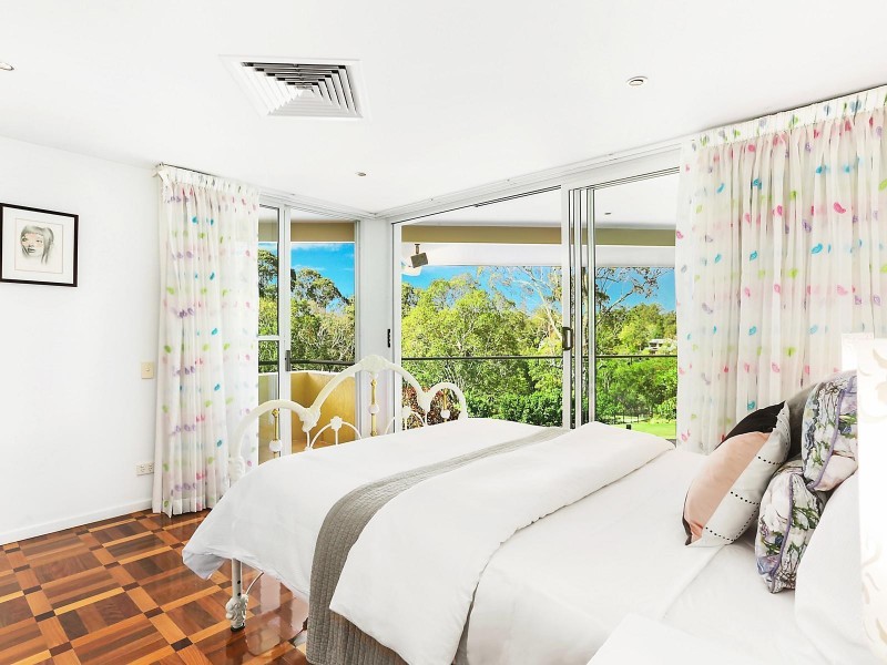 71 Tristania Road, Chapel Hill QLD 4069