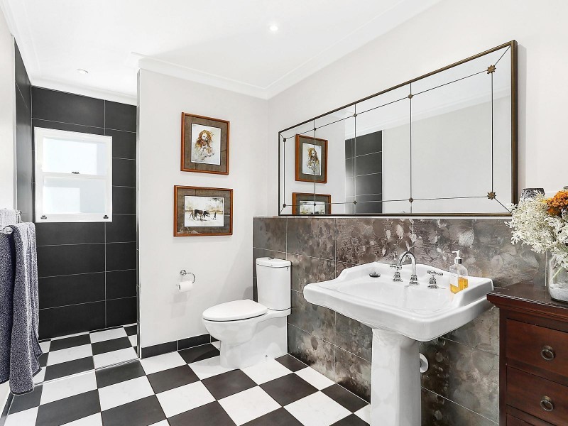 31 Twigg Street, Indooroopilly QLD 4068