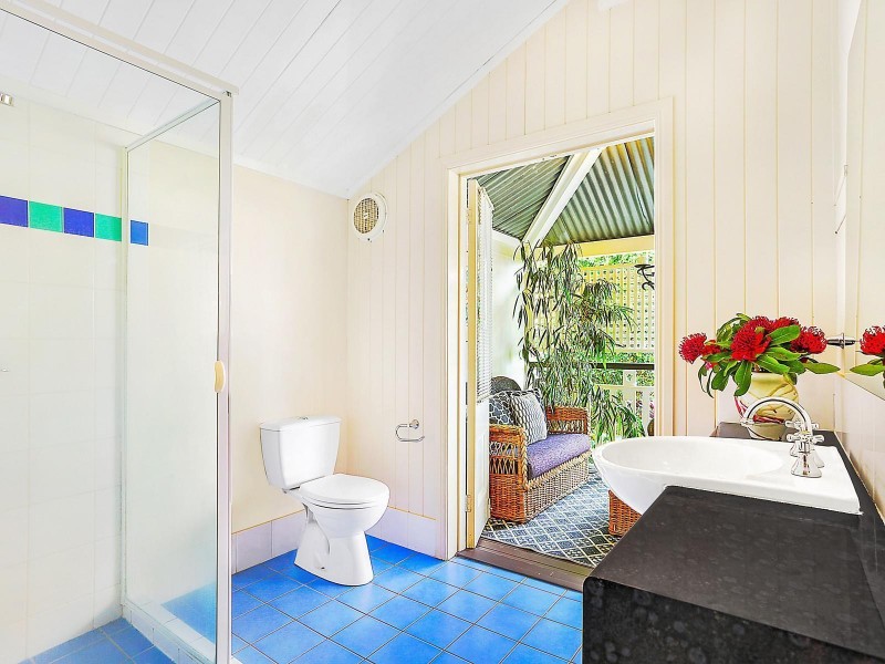 63 Clarence Road, Indooroopilly QLD 4068